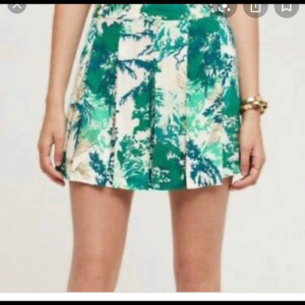 Elevenses Anthro Floral Leaves Kadu Skort